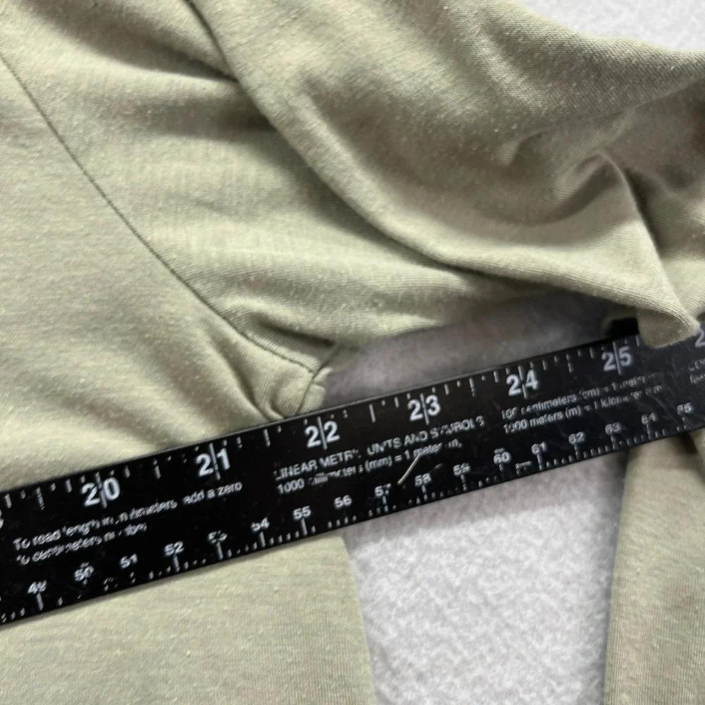 RVCA Sport Tee T Shirt Mens Medium Sage Green Long Sleeve Athletic Regular Fit